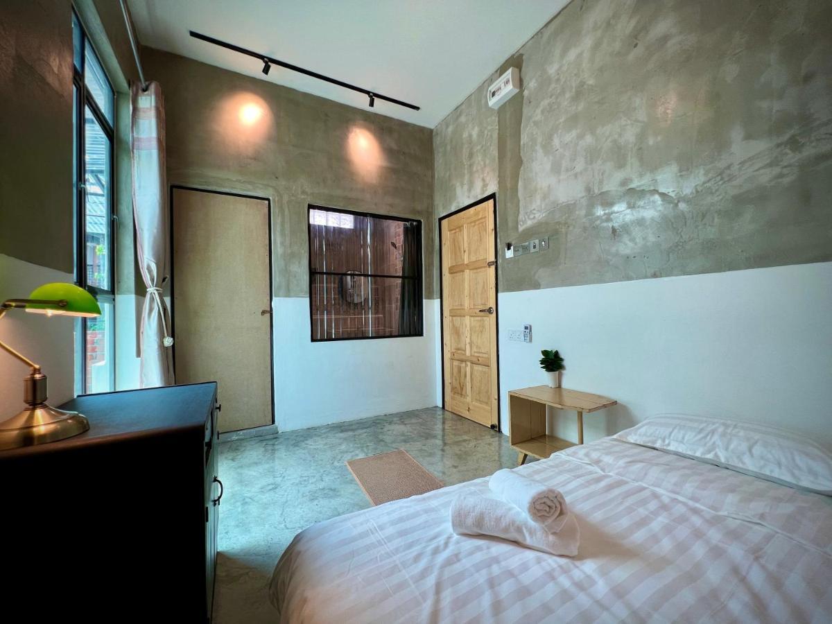 Dosomething Guest House 5 イポー エクステリア 写真